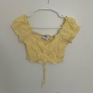 💛PRINCESS POLLY BEACHY YELLOW TOP